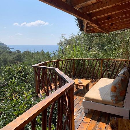 Bamboo Bungalow With Sea View In Kabak Bay, Oeluedeniz Fethiye Bagian luar foto